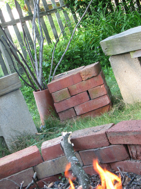 diy backyard fire pit from reclaimed materials via Prodigal Pieces