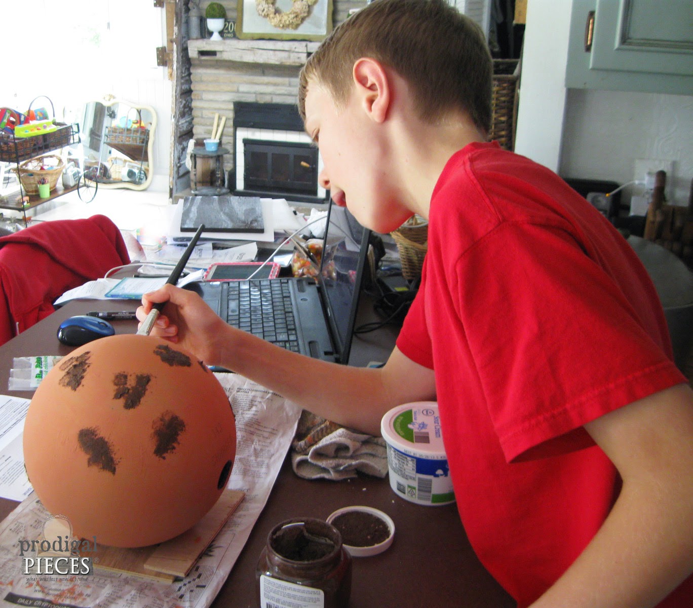 DIY Bowling Ball Repurposed into Pumpkin by Prodigal Pieces http://www.prodigalpieces.com