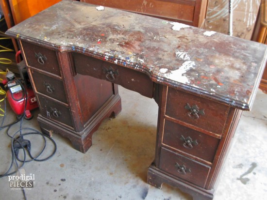 16 Amazing Vanity Makeovers from Art Deco to Antique - a must see! by Prodigal Pieces. www.prodigalpieces.com #prodigalpieces