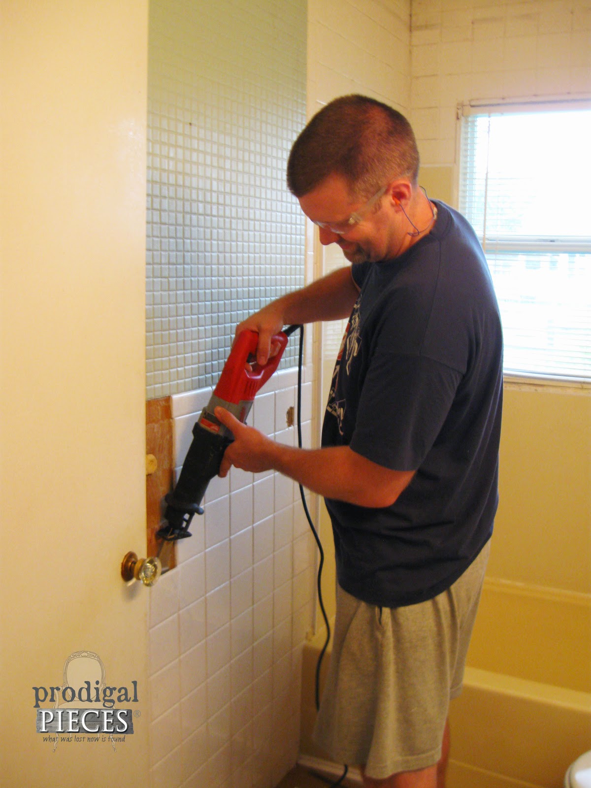 Removing Old Tile in Bathroom Makeover | prodigalpieces.com