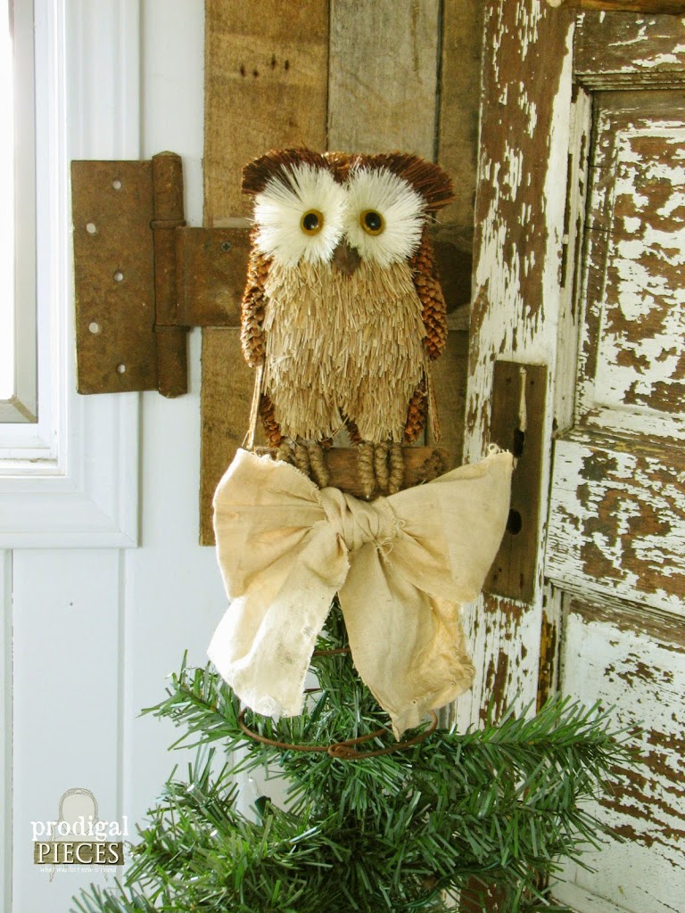 Repurposed Christmas Owl Tree Topper by Prodigal Pieces | prodigalpieces #prodigalpieces